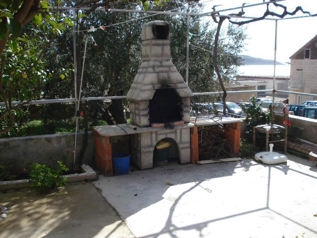 Studios Ana Mari Komiža Εξωτερικό φωτογραφία